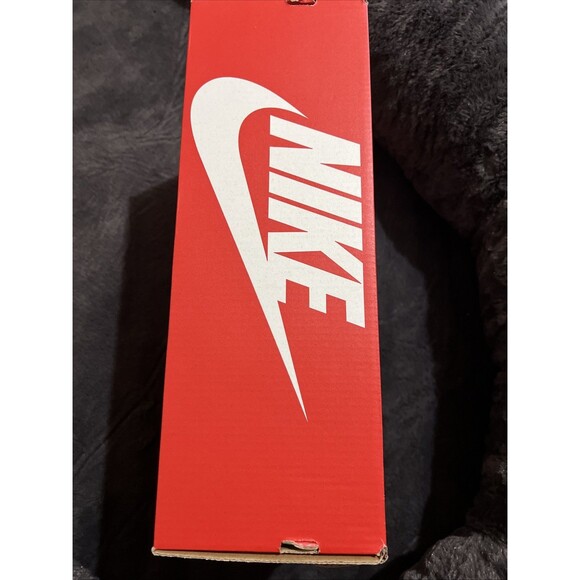 Size 9.5 Women Nike V2K Run White White Blanc/Blanc - Picture 9 of 9